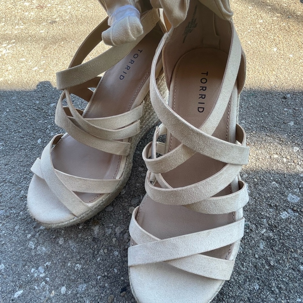 Torrid Women's Beige Espadrille Sandals Ankle straps lace up 8WW